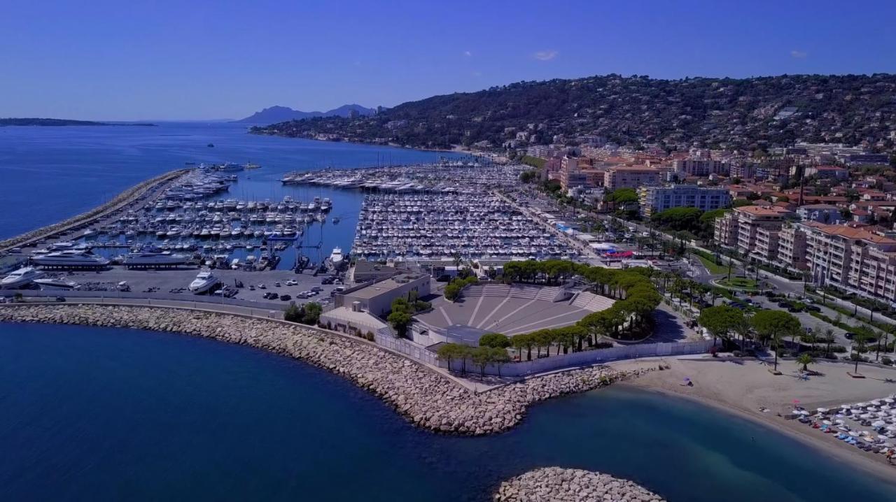Apt Golfe Juan - 5min des plages - Parking privée - Piscine Rooftop Vallauris Esterno foto
