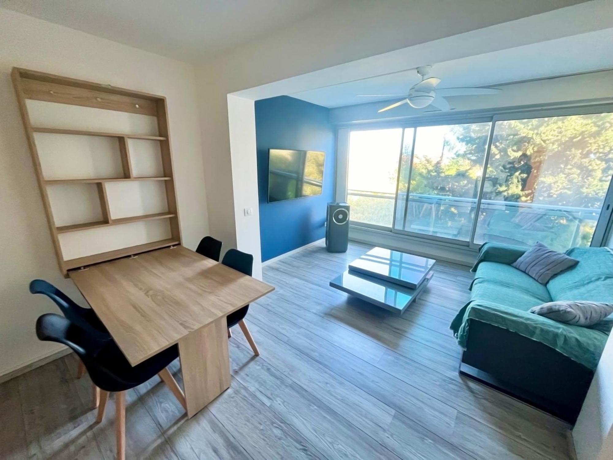 Apt Golfe Juan - 5min des plages - Parking privée - Piscine Rooftop Vallauris Esterno foto